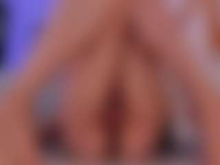 Yazmiine's Live Sex Cam Show