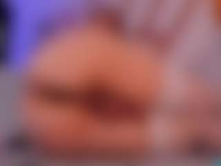 Yazmiine's Live Sex Cam Show