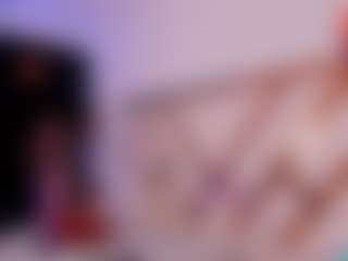 Live cam show with Yazmiine - Brown Eyes on CamClone