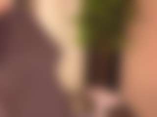 Live cam show with MariaHoward - Spanks on infinitiblacc.com