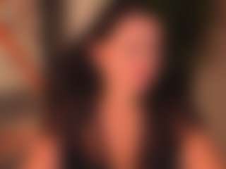 Live cam show with MariaHoward - Spanks Big Tits on Camsoda