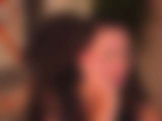 Live cam show with MariaHoward - Spanks on fuklive.com