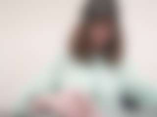 Live cam show with Mary - Thin on SquirtSoMuch