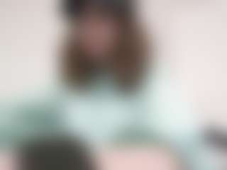 Live cam show with Mary - Full Nudity on instabang