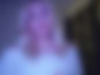 Live cam show with SadyeDobiesz - Facial Piercings on CamClone