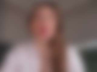 TessKennel MILF webcam performer live streaming