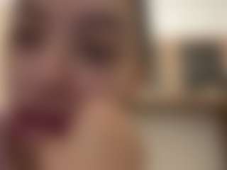 Live cam show with TressieLough - Petite on makecum.org