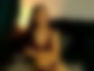 Live cam show with AkiraHayes - Curly on xplaylive.com