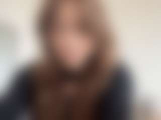 Live cam show with LeraValentini - Skinny on Camsoda