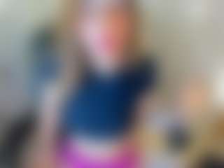 Live cam show with Lunneth - Full Nudity on mypornchat.com