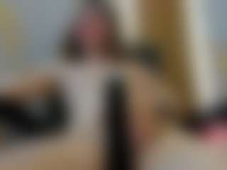 Live cam show with Lunneth - Smoking on parknlotfishbdy