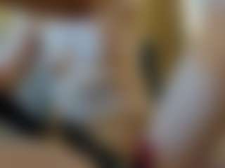 Live cam show with Lunneth - Smoking on Livezox