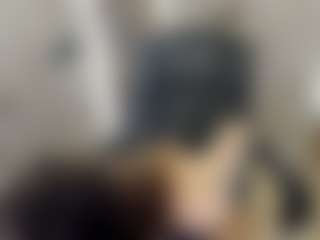 Live cam show with Lunneth - Hairy Pussy on https://playwithruby.com