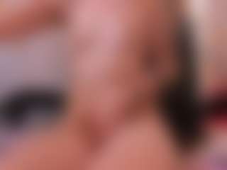 Live cam show with Lunneth - Hairy Pussy on Soda Cam