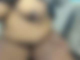 Live cam show with VixenFyre - Belly on Camiplay Live