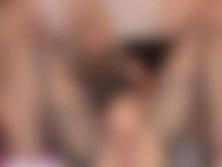 aisha-braunn's Live Sex Cam Show