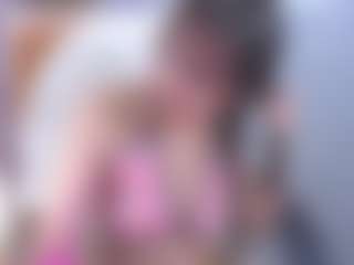 Live cam show with Amys19 - Gagging on Milfs Live
