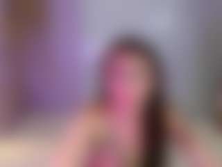 Live cam show with Amys19 - Gagging on madthumbs