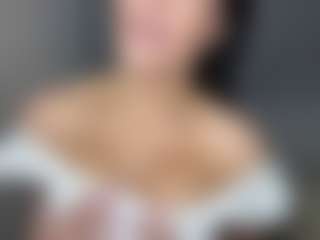 Live cam show with Ely - Striptease on alttransgirls