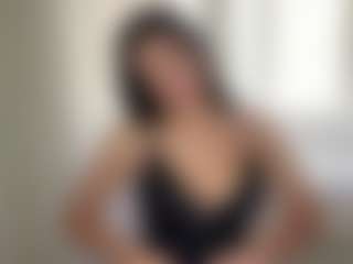 Live cam show with Ely - BBW on Mixed Magazine Live