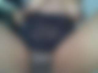 uwerashams's Live Sex Cam Show