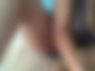 uwerashams's Live Sex Cam Show