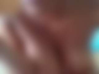 uwerashams's Live Sex Cam Show