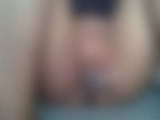 uwerashams's Live Sex Cam Show