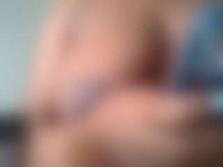 uwerashams's Live Sex Cam Show