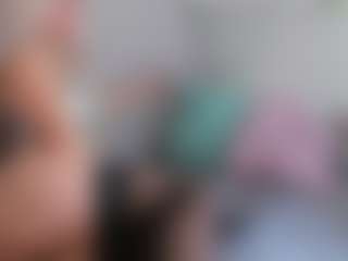 Live cam show with ValeriFoxy - Ass Bouncing on Milfs Live