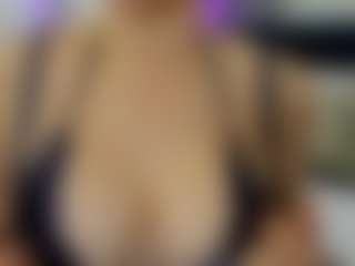 Live cam show with CataleyaReed - Red Hair Squirt on CamClone
