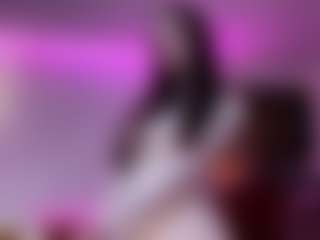 Evelyn's Live Sex Cam Show