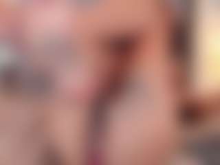 KissMeAri's Live Sex Cam Show