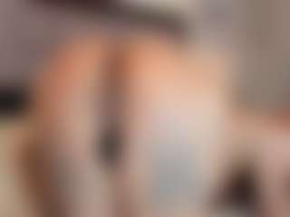 KissMeAri's Live Sex Cam Show