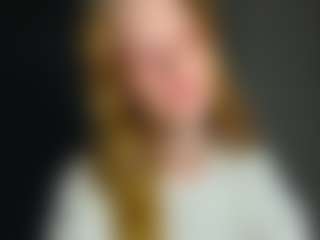 Live cam show with LuluRicker - New Teen (18+) on Camsoda
