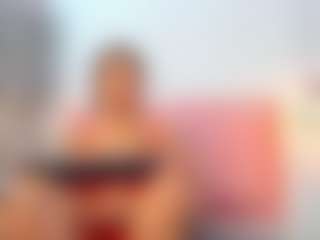 Live cam show with Sophiesweet88 - Show on SpunkLive