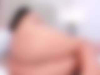 Live cam show with ViolettaRousee - BBW Shaved Pussy on Camsoda