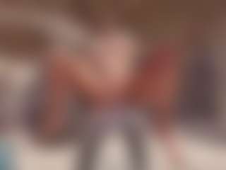 Live cam show with GamingWithTara - Huge Tits on Camming Site