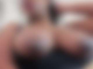 VeronicaEbony's Live Sex Cam Show