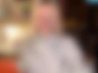 Live cam show with KyungMowers - Blonde Hair on Camsoda