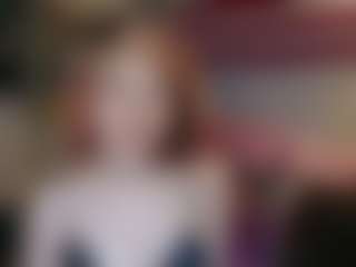 Live cam show with MicahOguinn - Petite on AdultVida.com