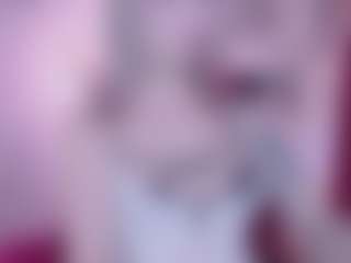 Live cam show with effieray - Green Eyes on CSO-WL