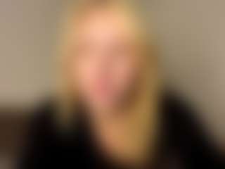 LienGuillereault's Live Sex Cam Show