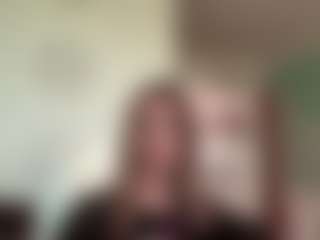 Live cam show with LoidaBole - Hairy Pussy on intimatelivegirls.com