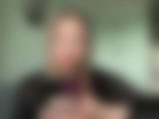 Live cam show with LoidaBole - Hairy Pussy on Cam Slut