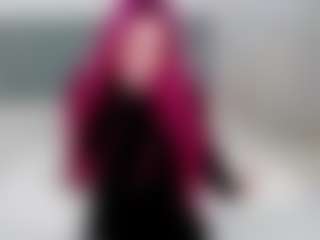 Renesmie's Live Sex Cam Show
