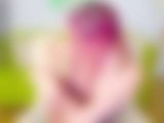 Live cam show with Renesmie - Red Hair on SquirtSoMuch