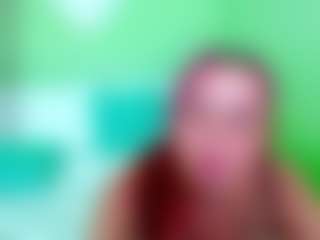 Live cam show with Renesmie - Body Massage on Camsoda