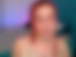 Live cam show with Renesmie - Red Hair on sexylive.show