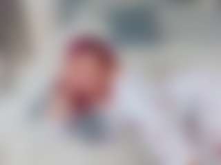 Renesmie's Live Sex Cam Show